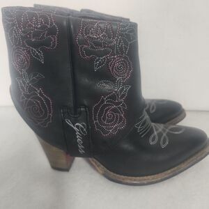 Guess By Marciano Black Floral Zip Up Ankle  Cowgirl Boots Pointed Toe 8
